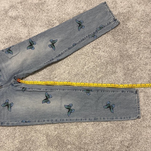 PacSun Dad Jeans with Butterfly‎ Pattern All Over Size 23 Pre-owned - Picture 9 of 9
